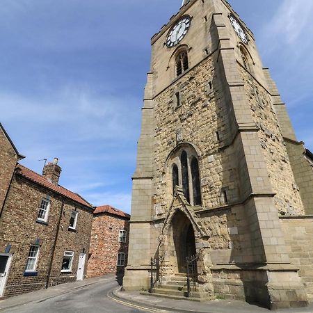 6 Church Hill Malton Exterior photo